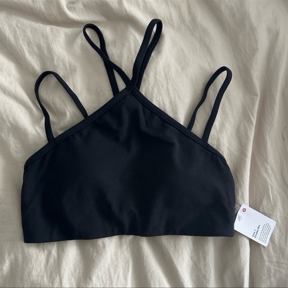 NWT Lululemon Flow Y Strappy Sports Bra